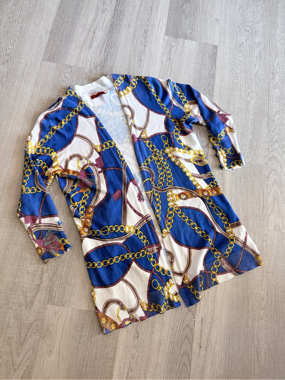 Red Open-Front Chain Print Sweater Cardigan - Blue, White & Gold